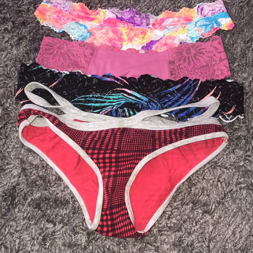 COPY - Pink Victoria secret undies